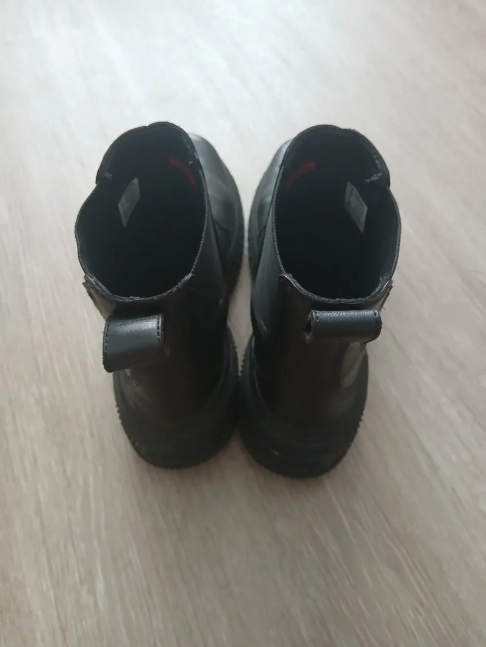 NWOT ATHLETA BLACK 8 ONA AVA RAIN BOOTS!!!
